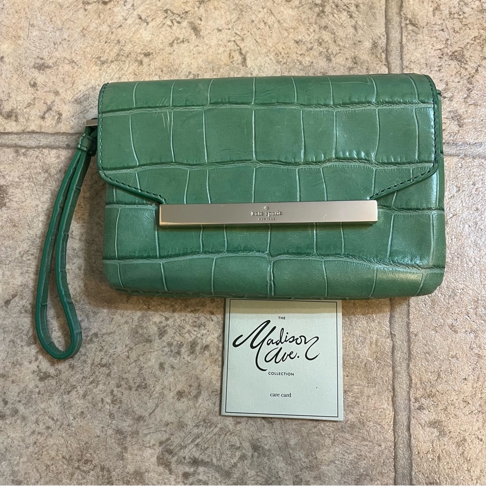 *Rare* Kate Spade Green Croc-Embossed Leather Clutch Madison Ave Collection